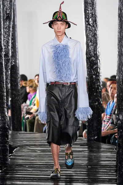 Look 9